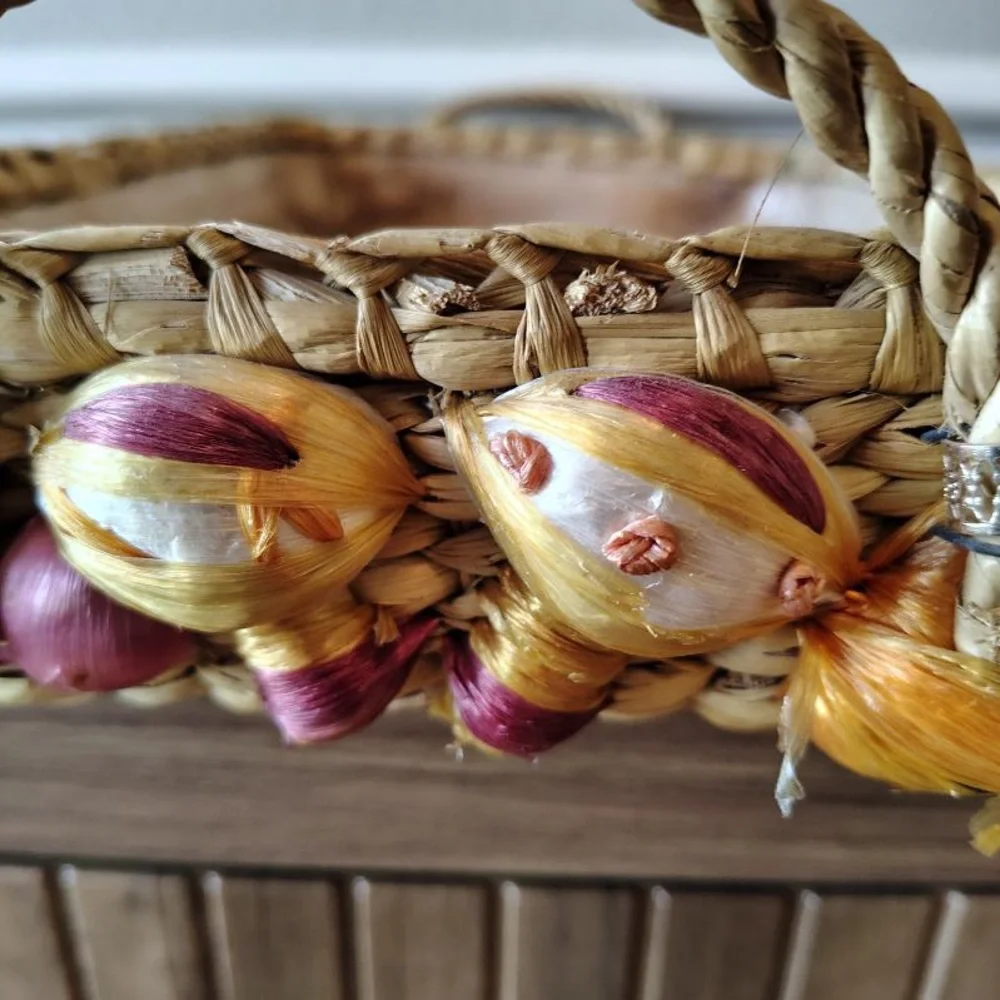 Vtg Woven Raffia Straw Casserole Basket Faux Fruit Vegetables Mushrooms